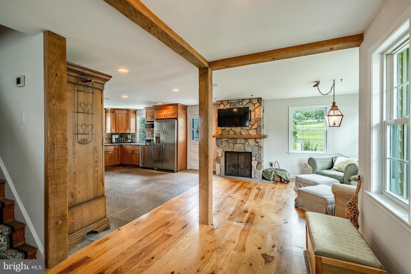 609 Lanmore Avenue photo 8