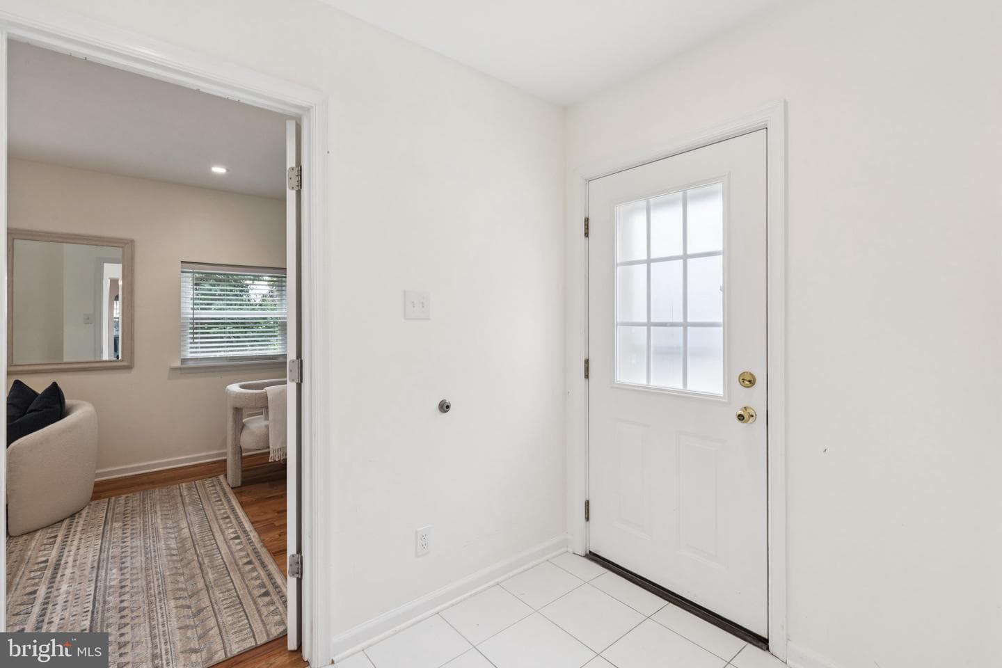 476 Olympic Avenue photo 11