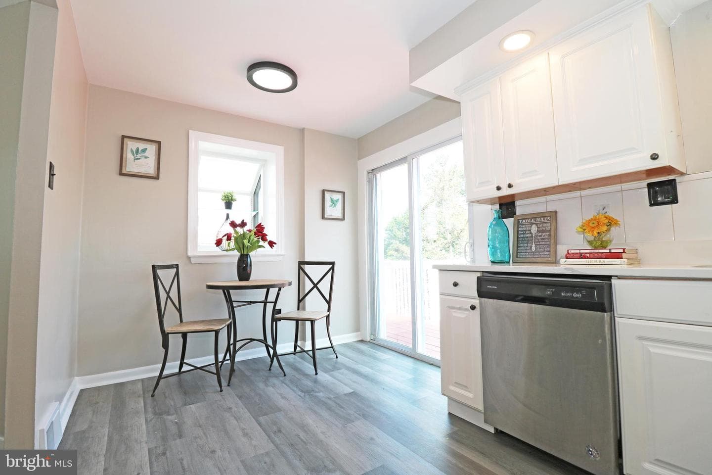 1551 Warwick Avenue photo 18