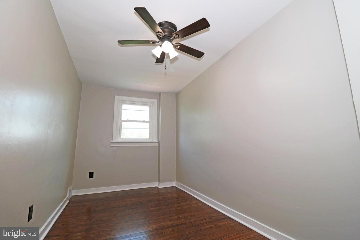 1551 Warwick Avenue photo 26