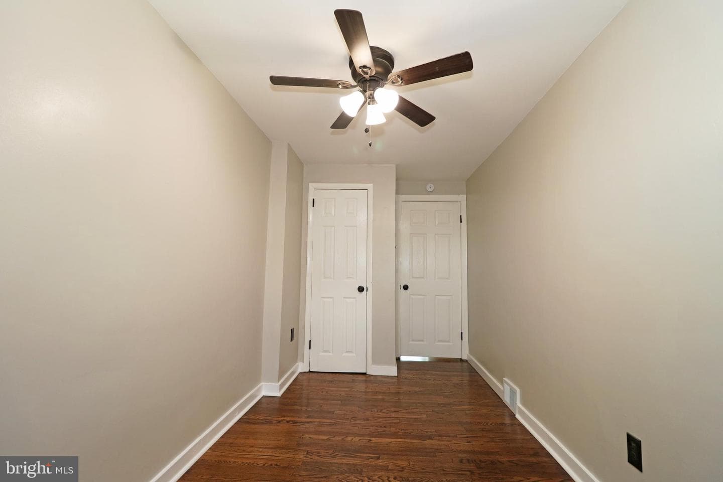 1551 Warwick Avenue photo 28