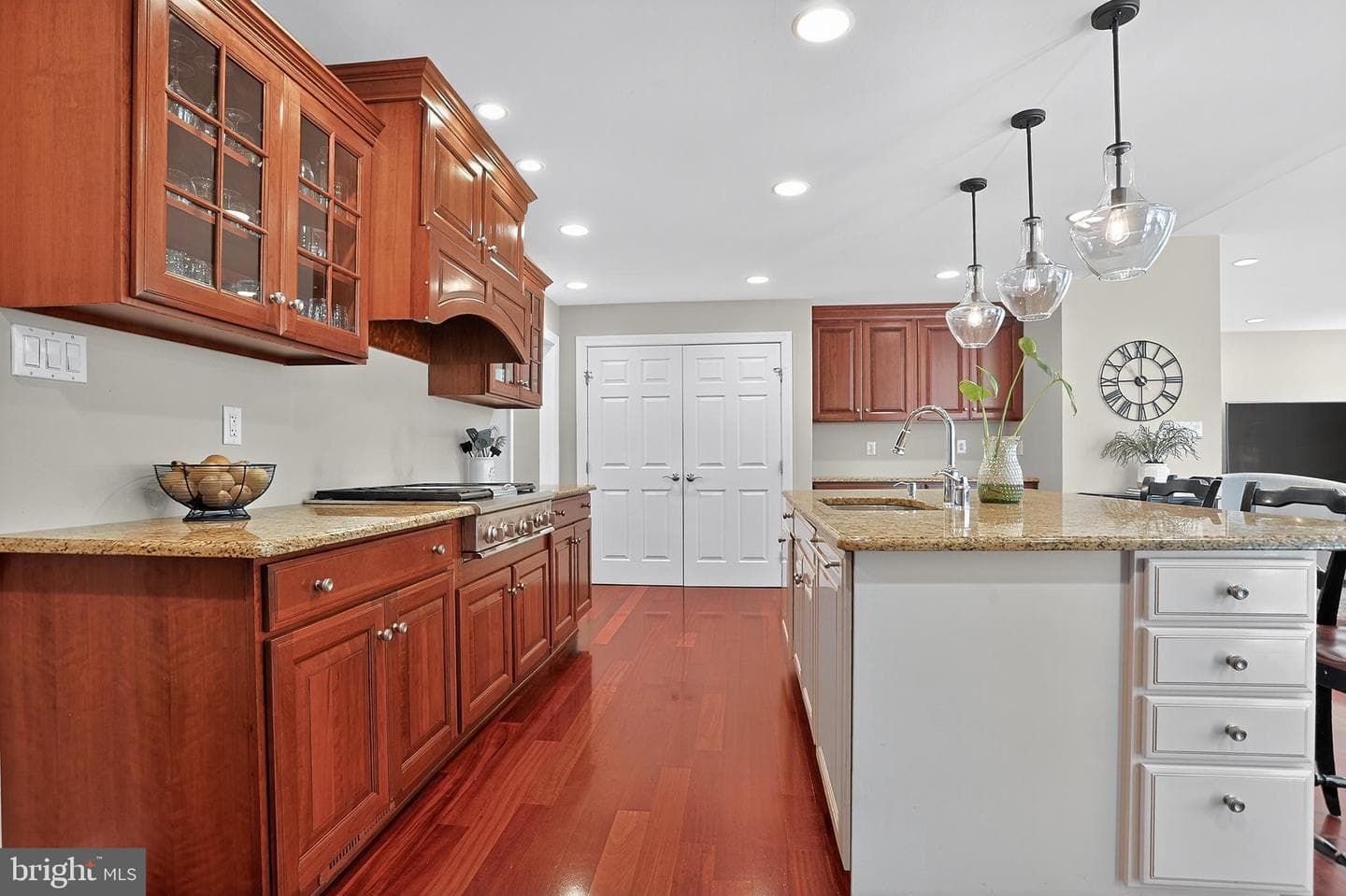 26 Carriage Drive photo 12