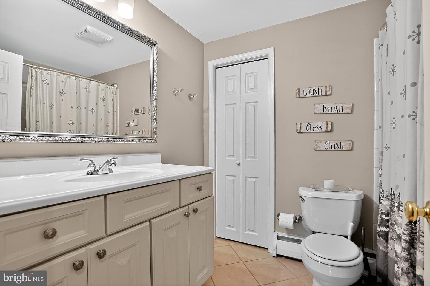 26 Carriage Drive photo 24