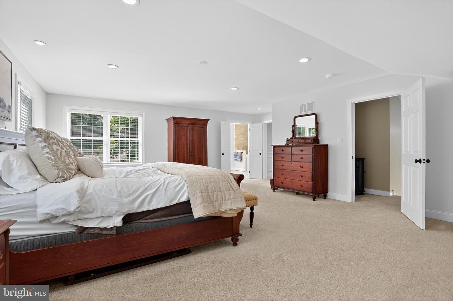 26 Carriage Drive photo 34