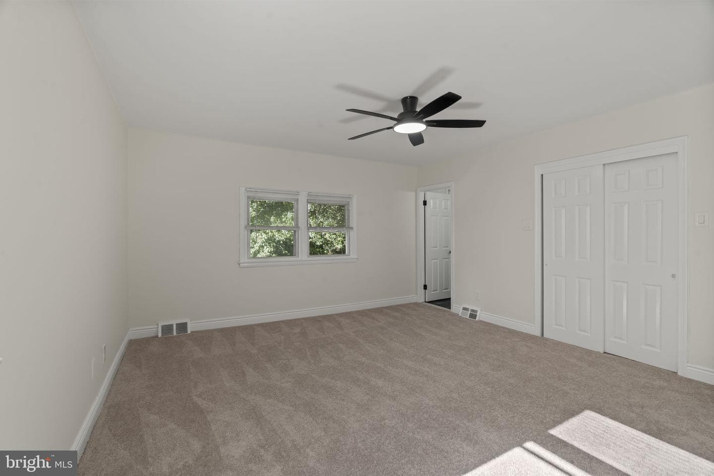 220 Glendale Road photo 19