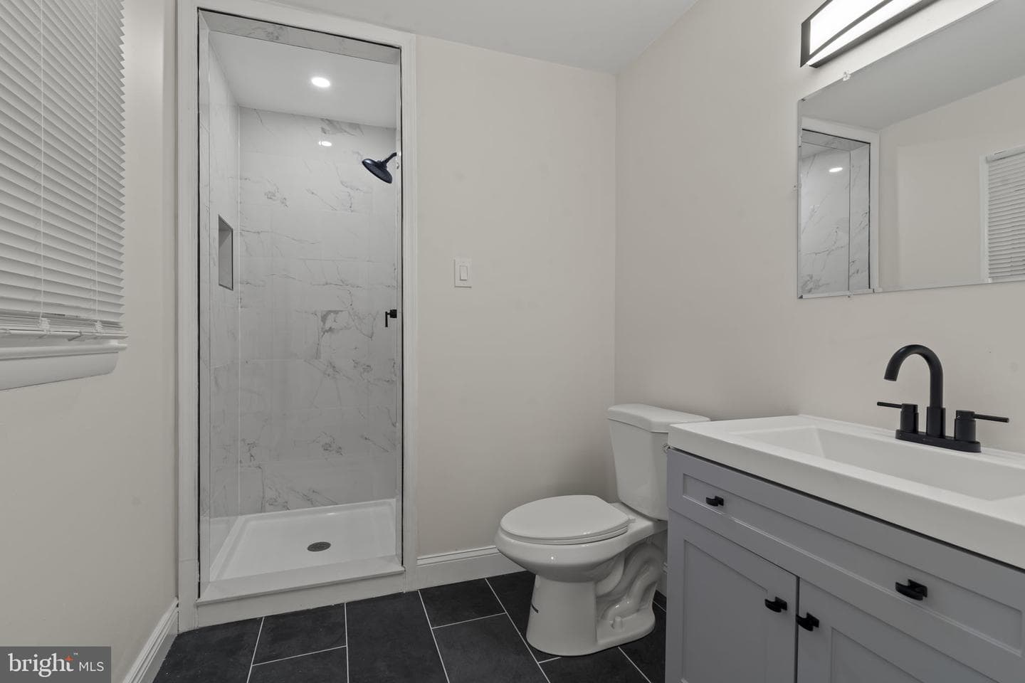 220 Glendale Road photo 20