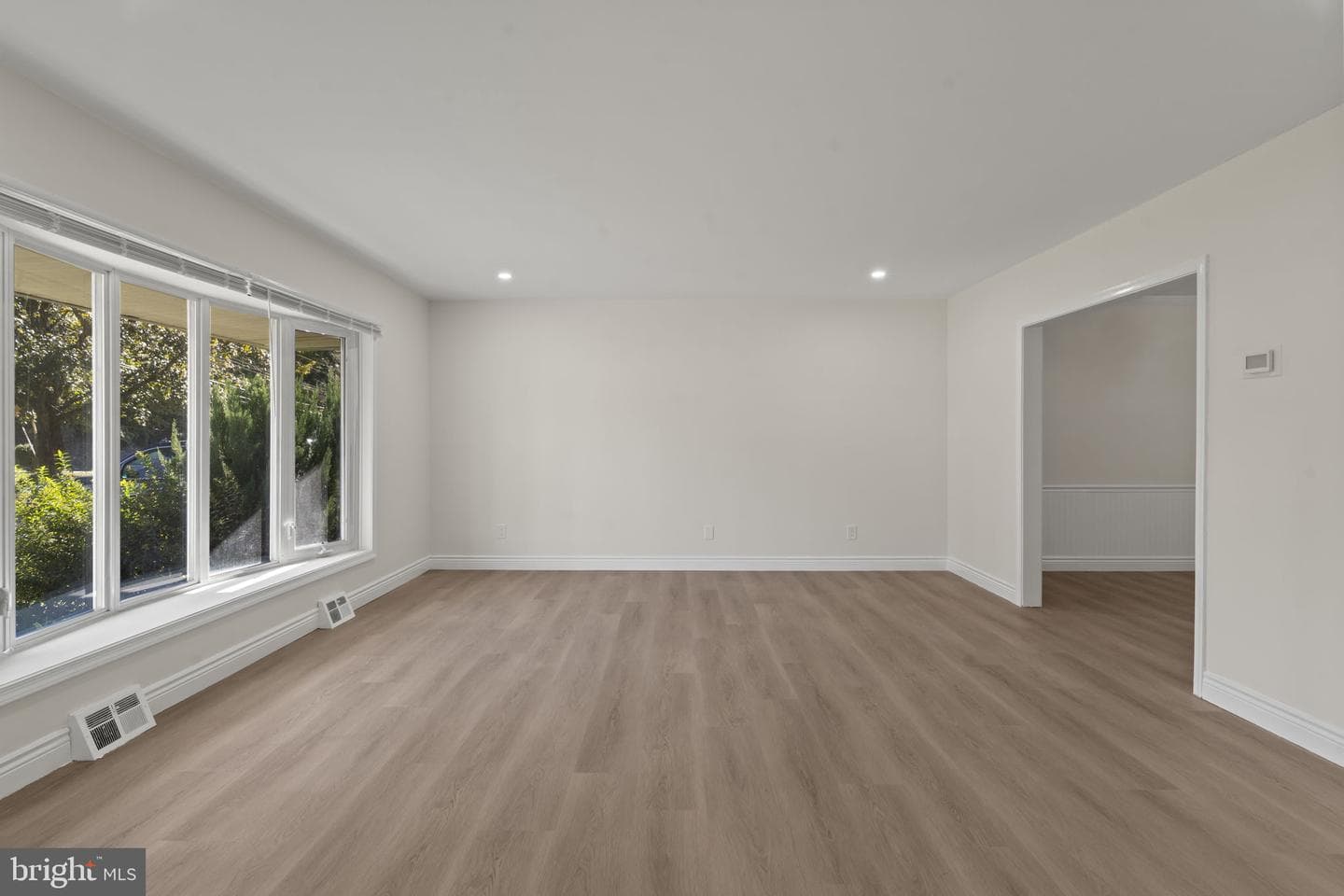220 Glendale Road photo 4