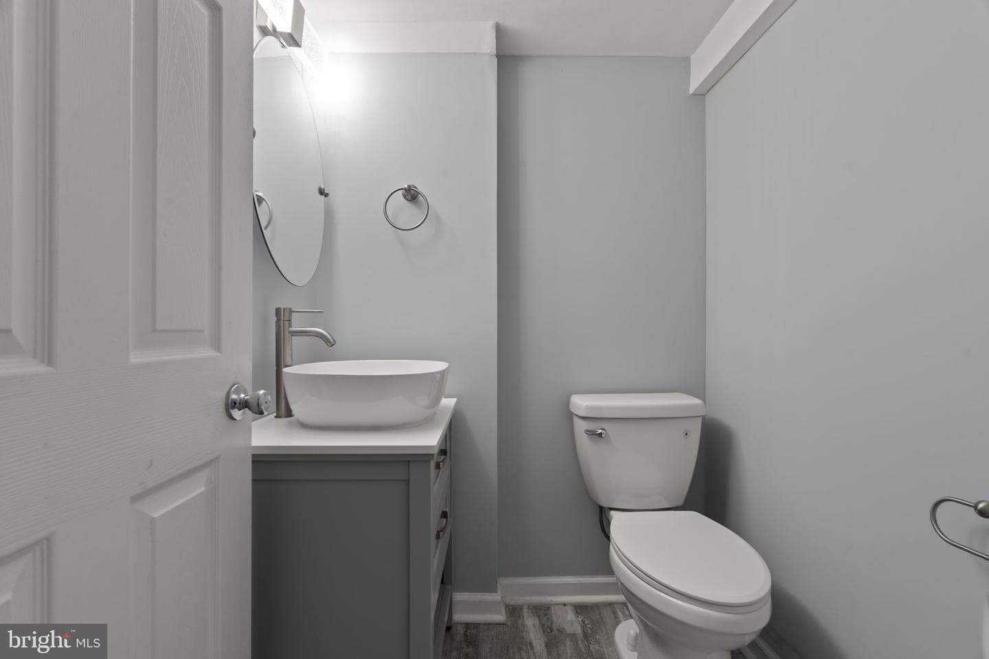 220 Glendale Road photo 6