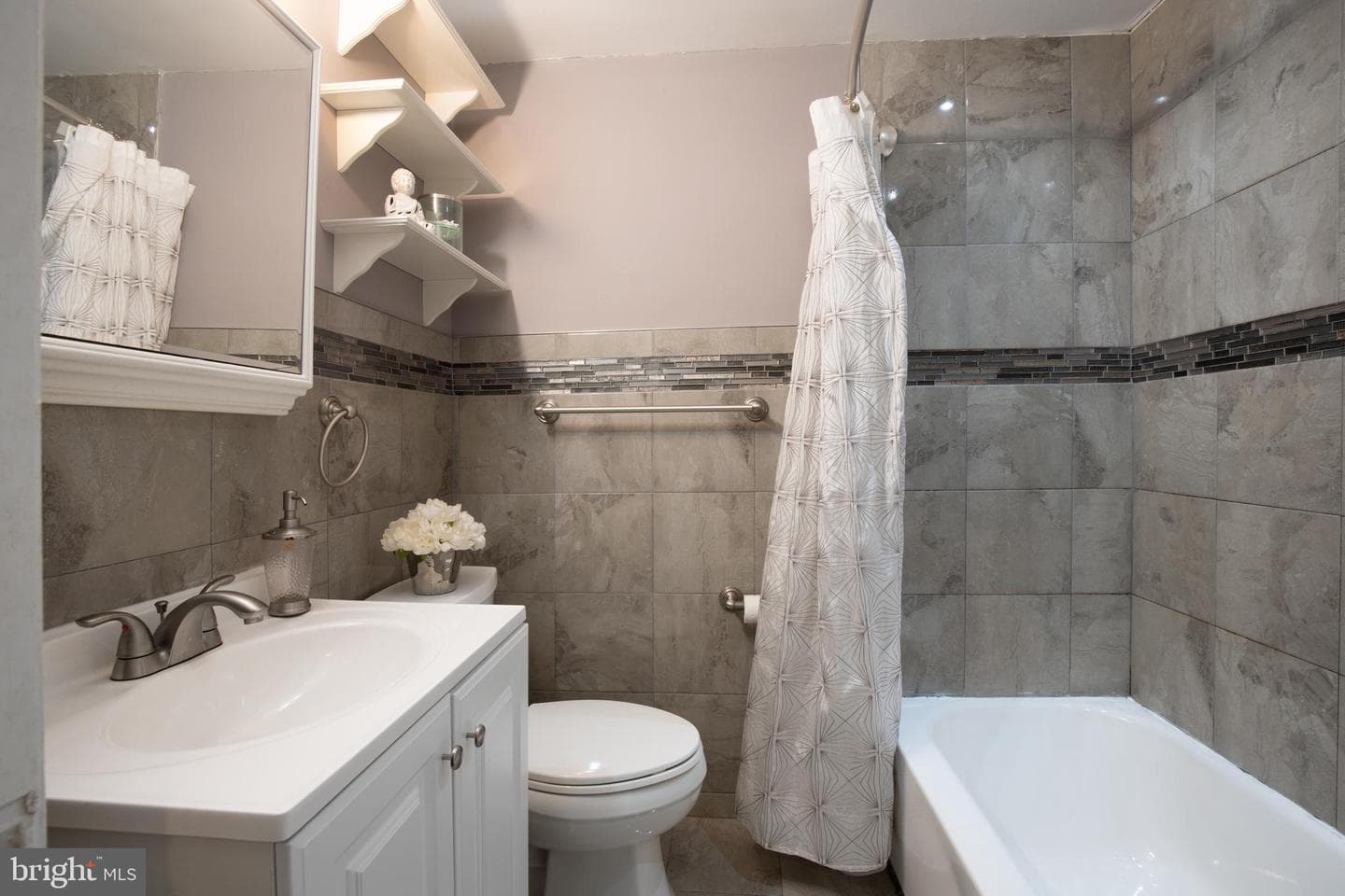 22 King Avenue photo 13