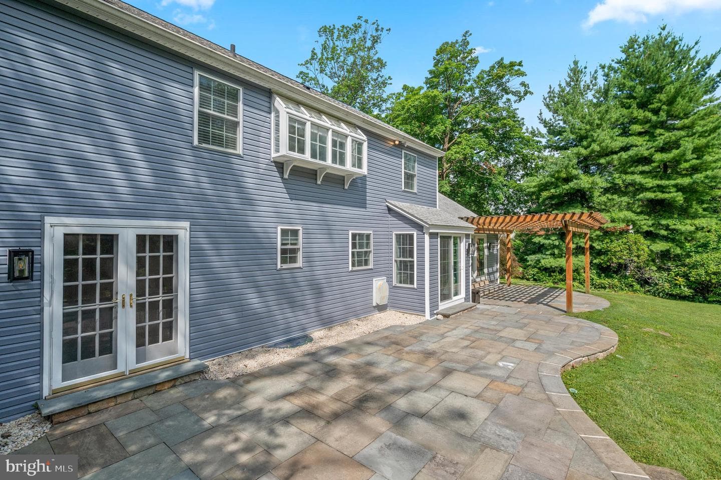 813 Malin Road photo 10