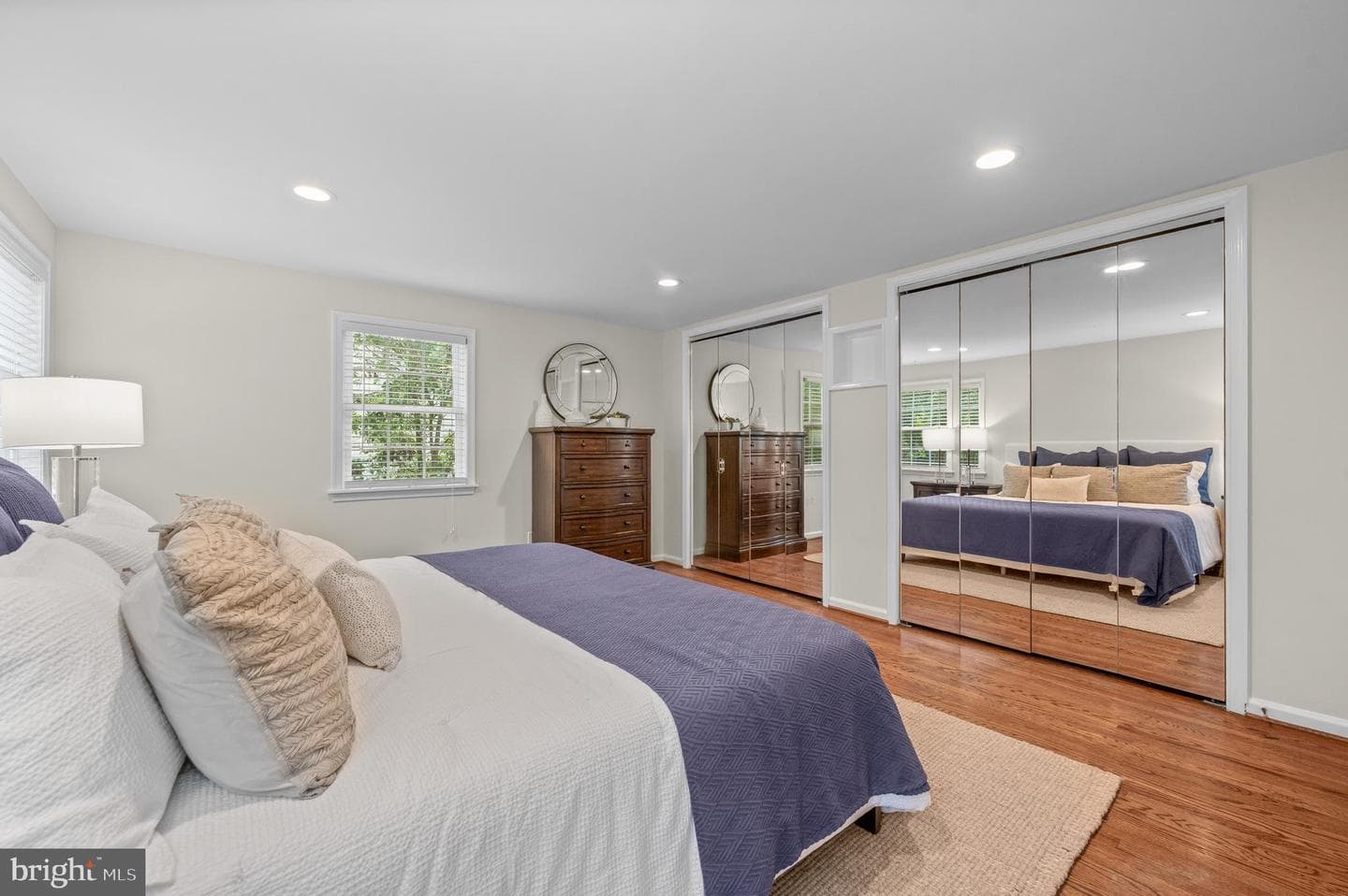 813 Malin Road photo 35