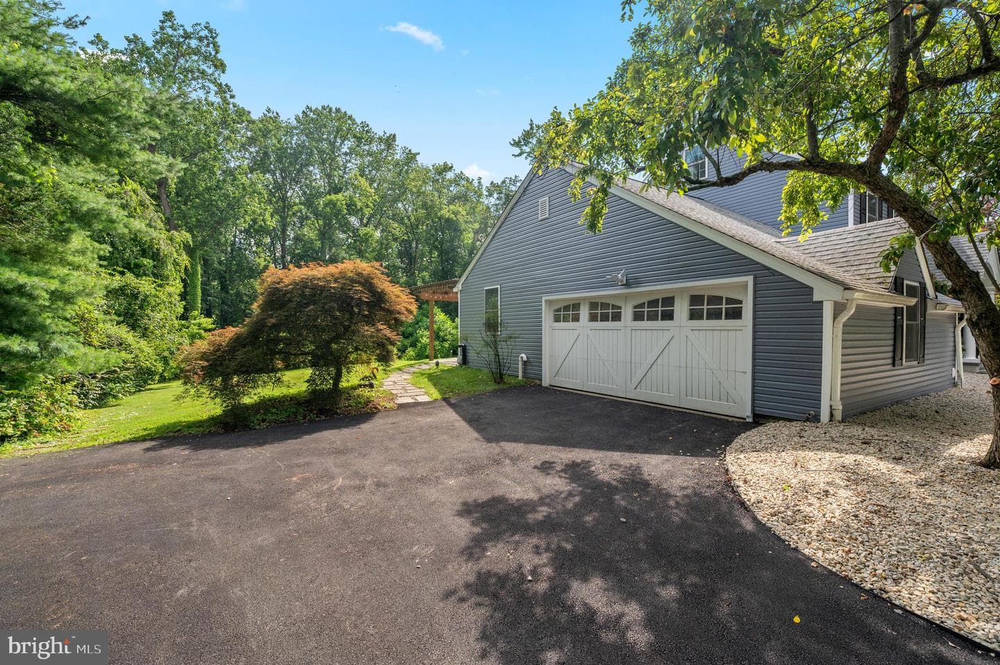 813 Malin Road photo 5