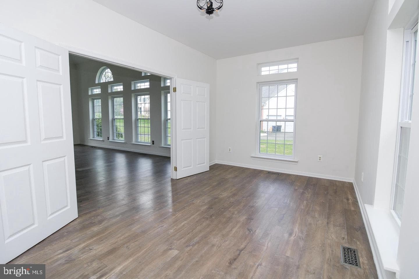 1467 Powell Circle photo 12