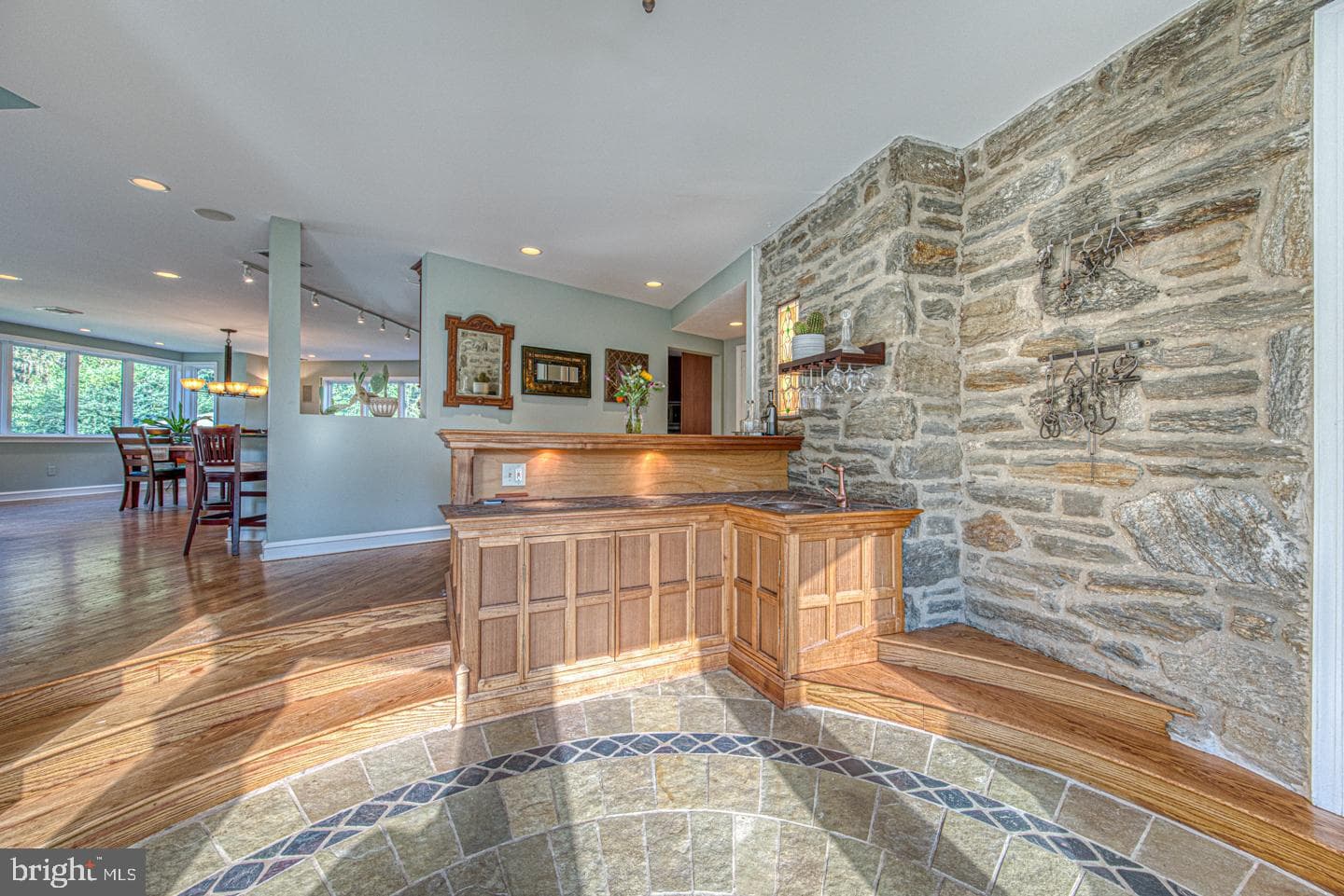 213 Highland Avenue photo 25