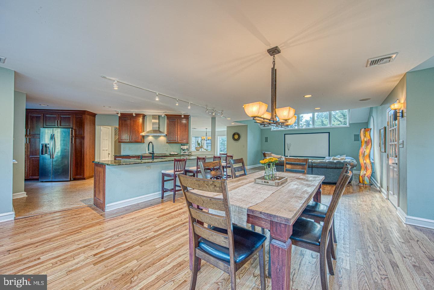 213 Highland Avenue photo 35