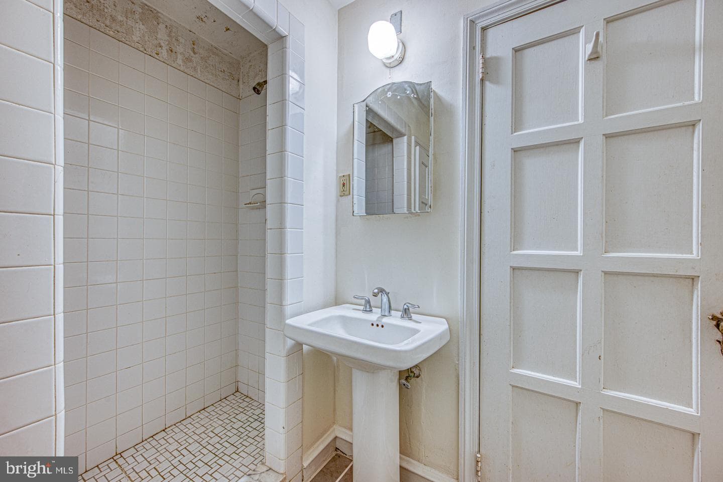 213 Highland Avenue photo 63