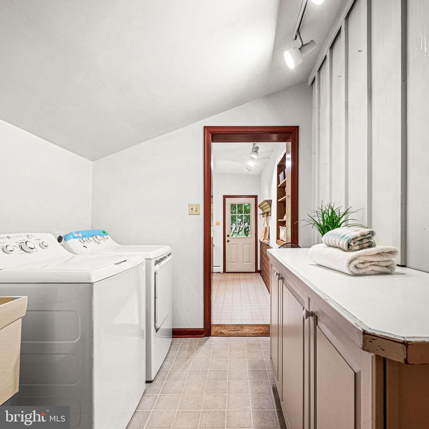 226 Barren Road photo 12