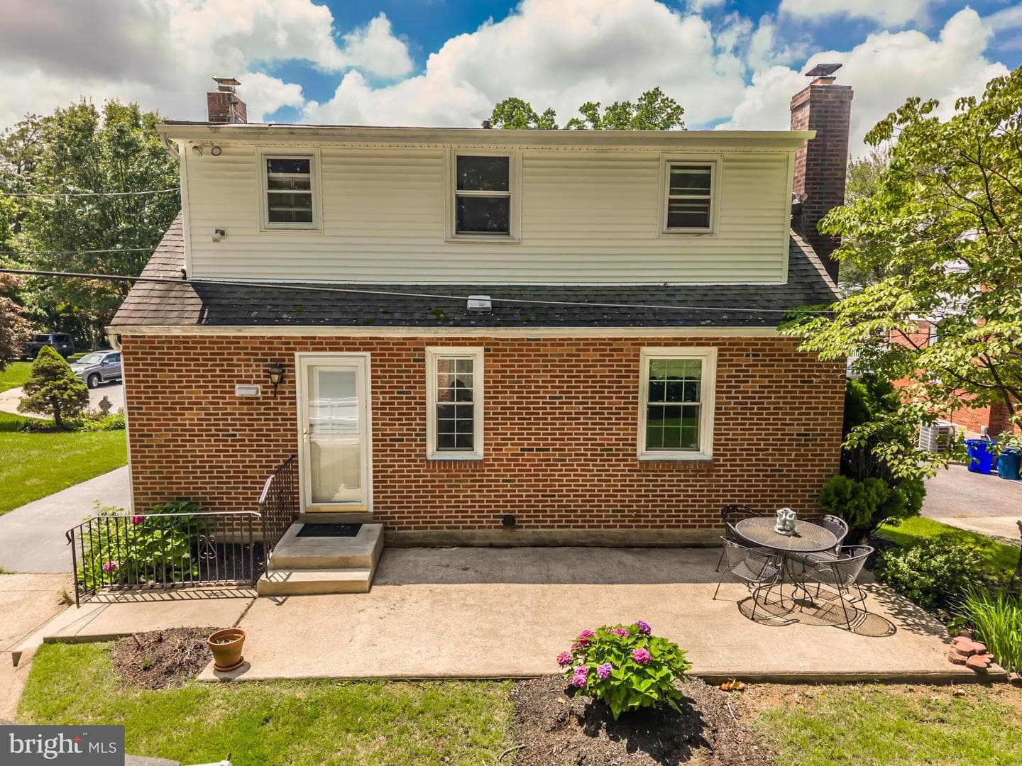 313 Merrybrook Drive photo 10