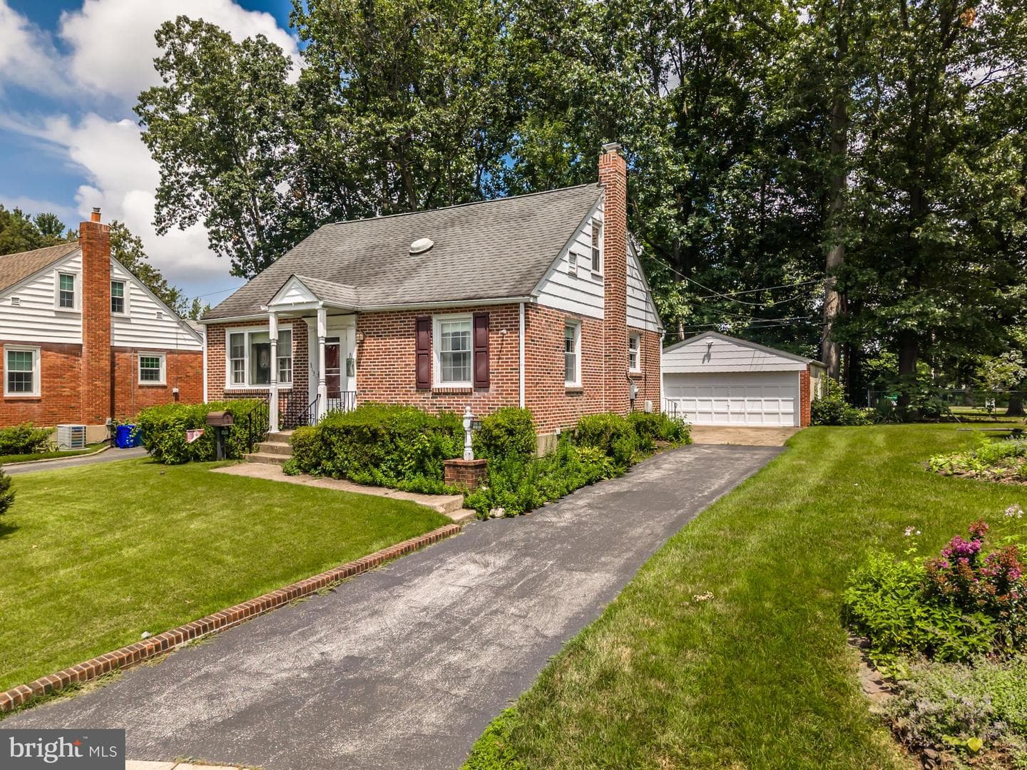 313 Merrybrook Drive photo 2