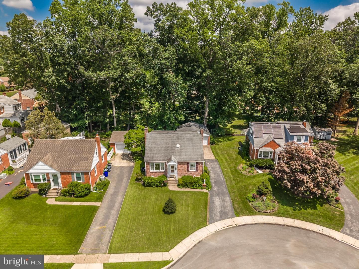 313 Merrybrook Drive photo 5