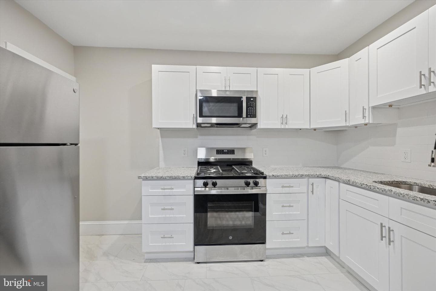 164 Wayne Avenue photo 2
