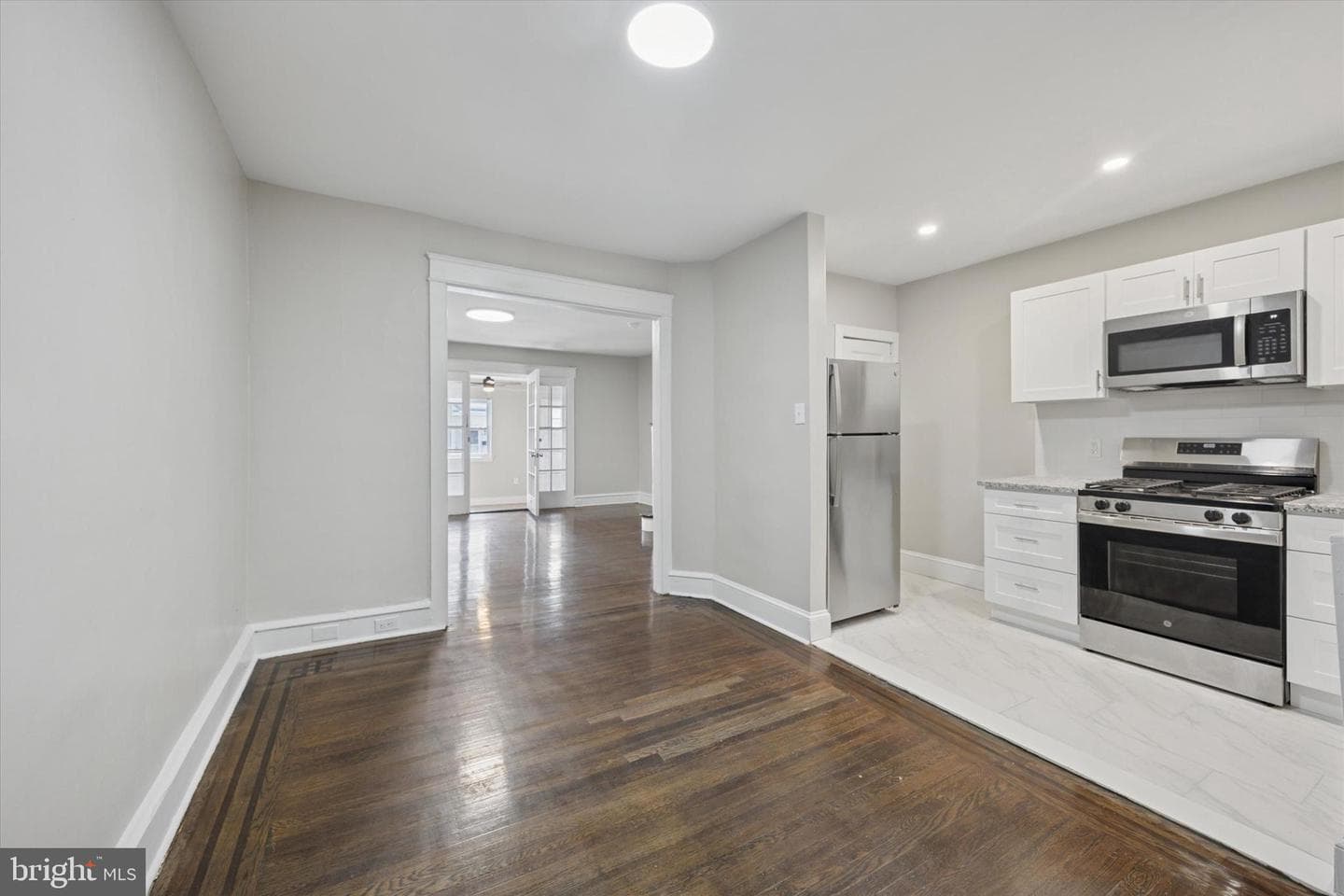 164 Wayne Avenue photo 4