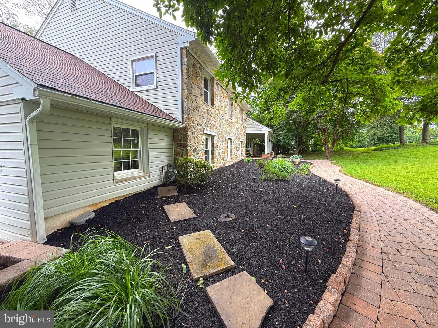 76 Dogwood Lane photo 3