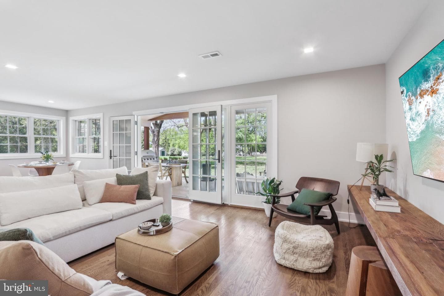 414 Barclay Road photo 27