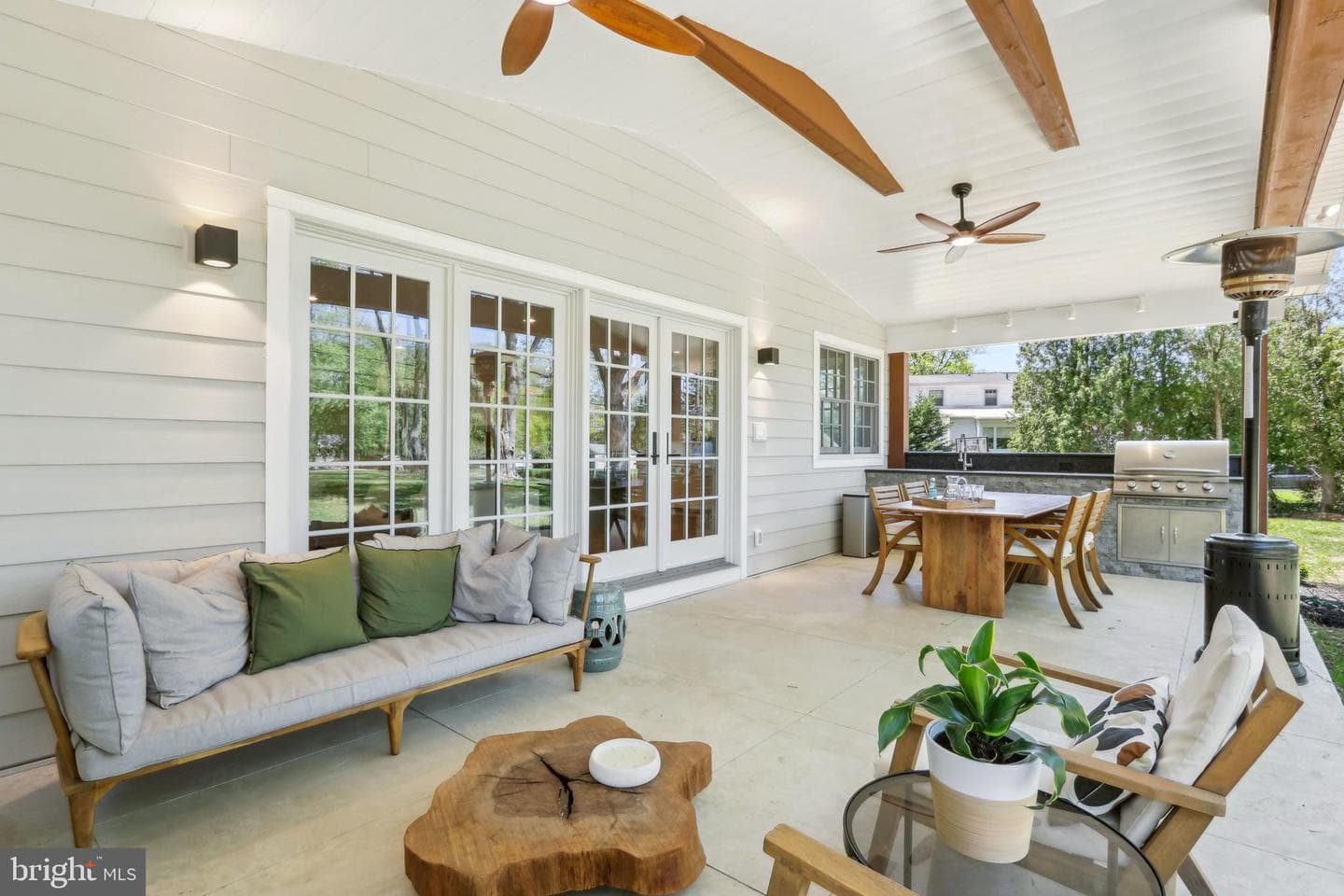 414 Barclay Road photo 37