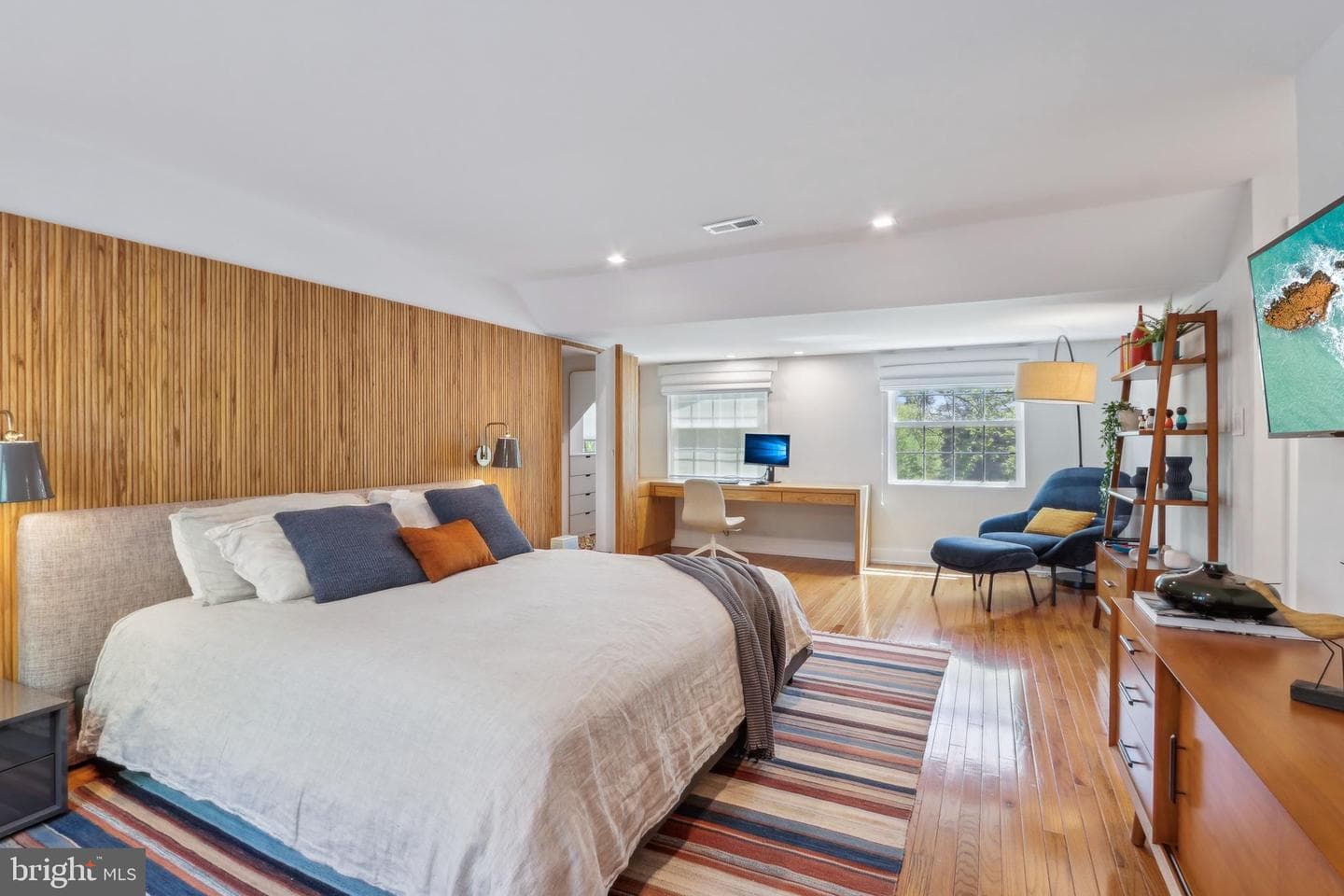 414 Barclay Road photo 43