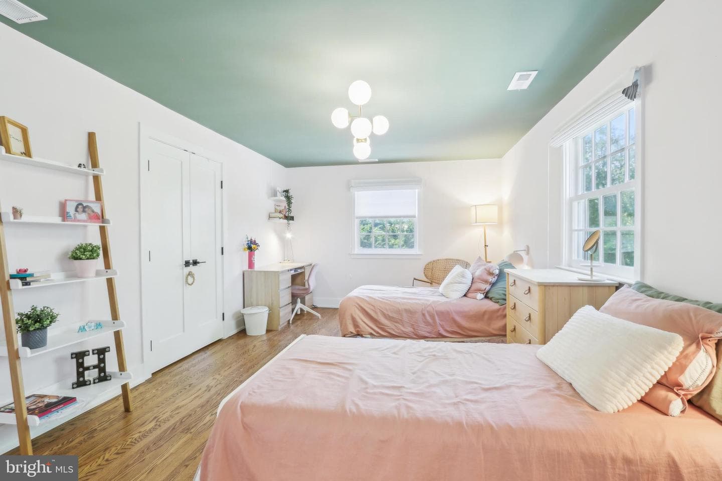 414 Barclay Road photo 50