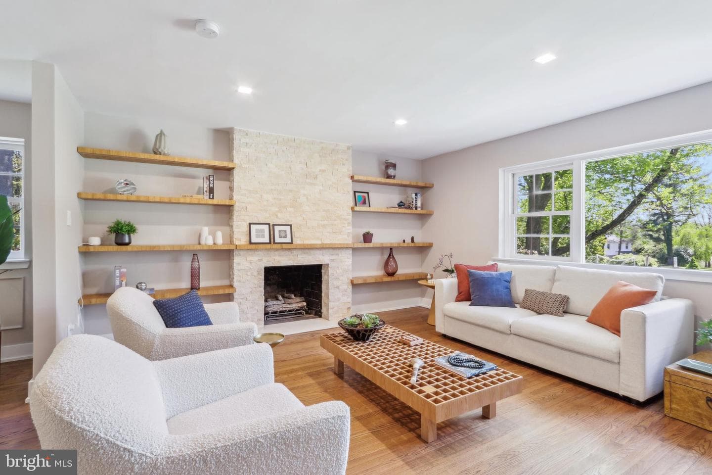 414 Barclay Road photo 6