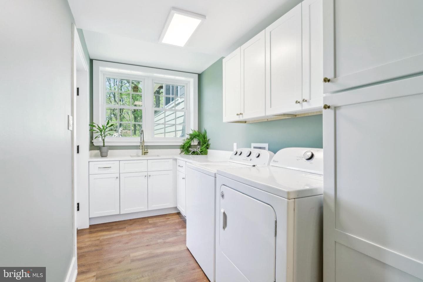 414 Barclay Road photo 61