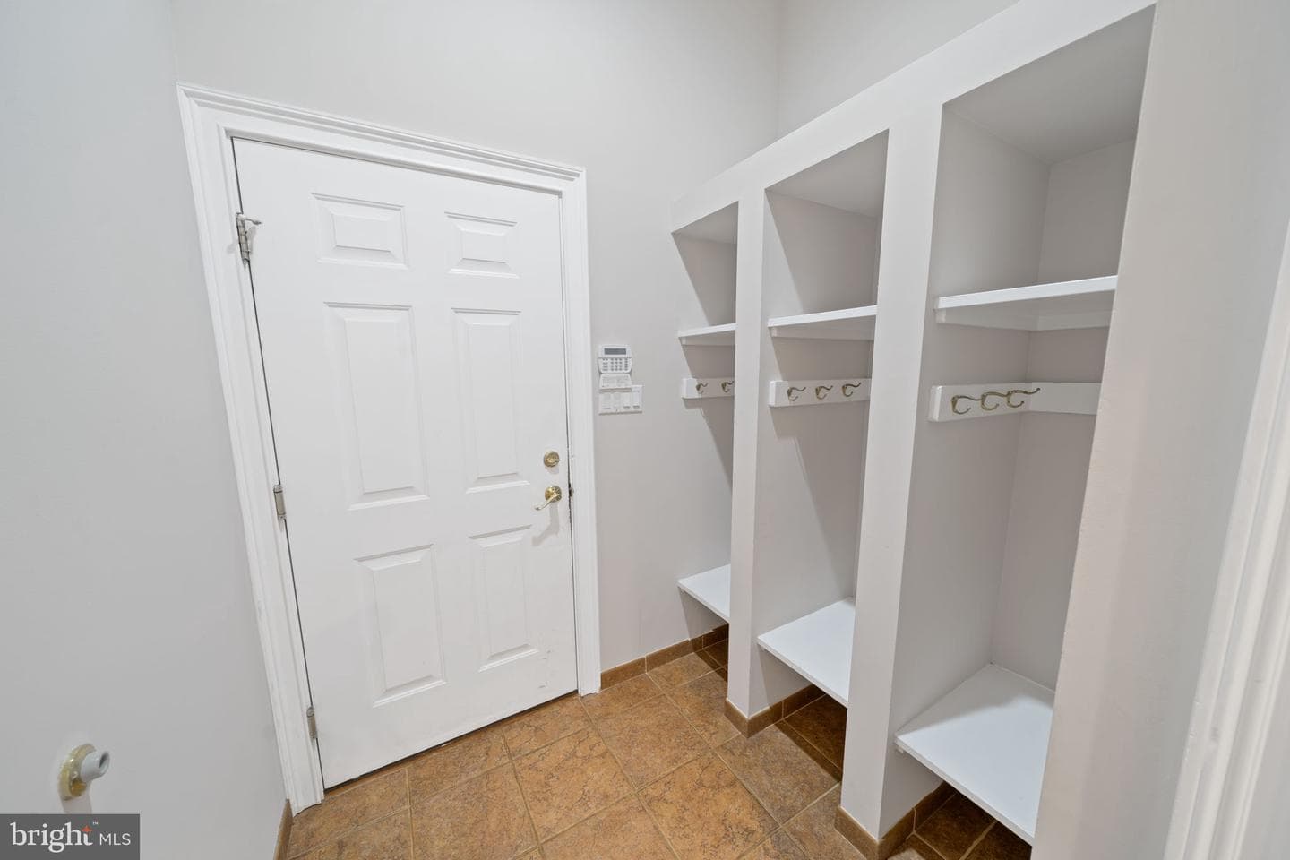 381 Ring Road photo 11