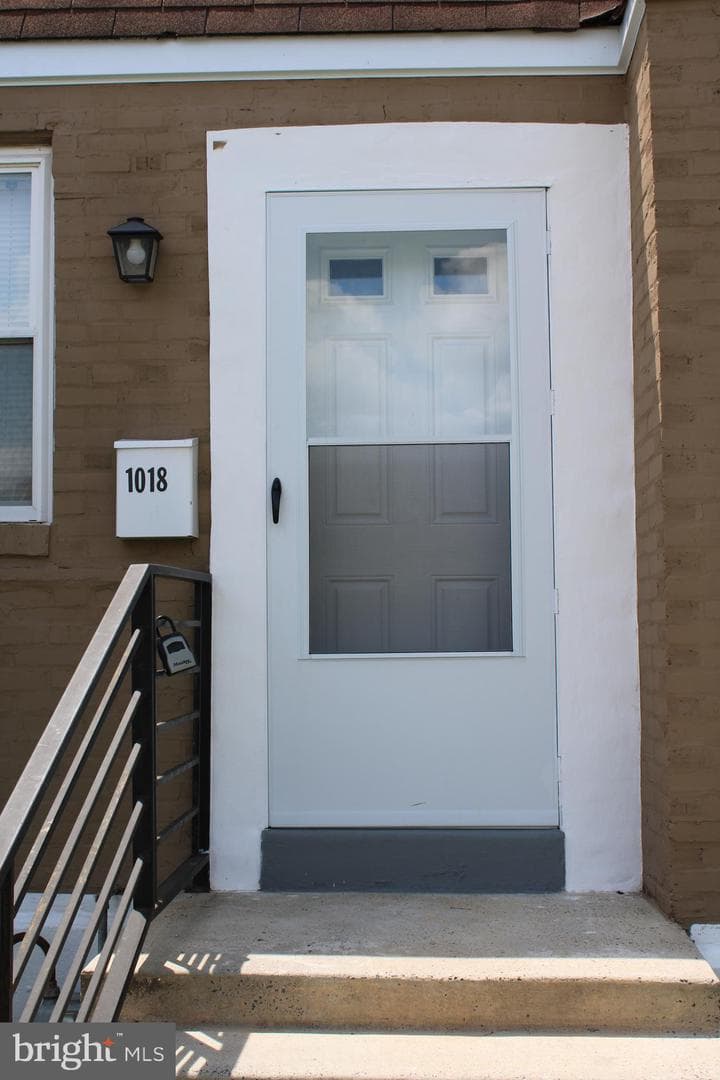1018 Pine Road photo 2
