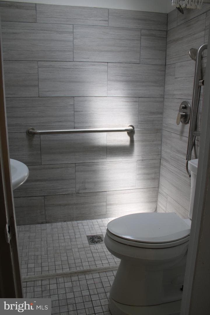 1018 Pine Road photo 8