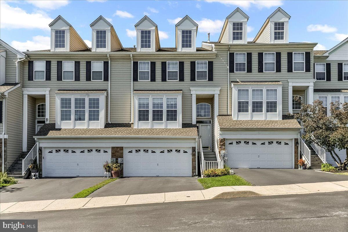 205 N Azalea Court photo 1
