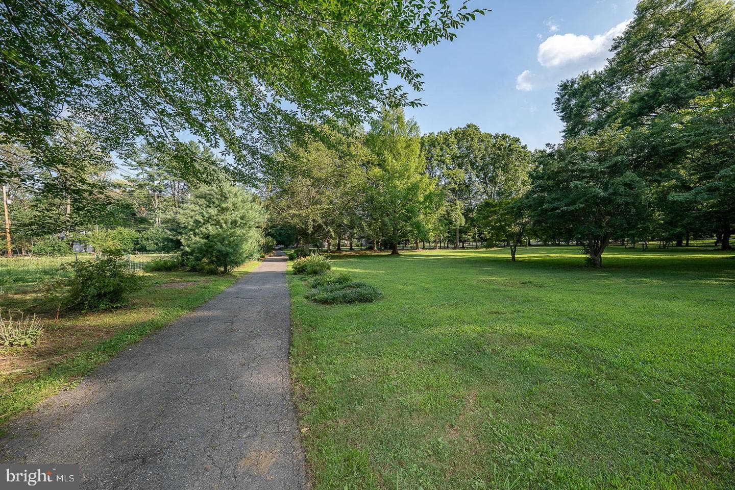 1285 Gradyville Road photo 3