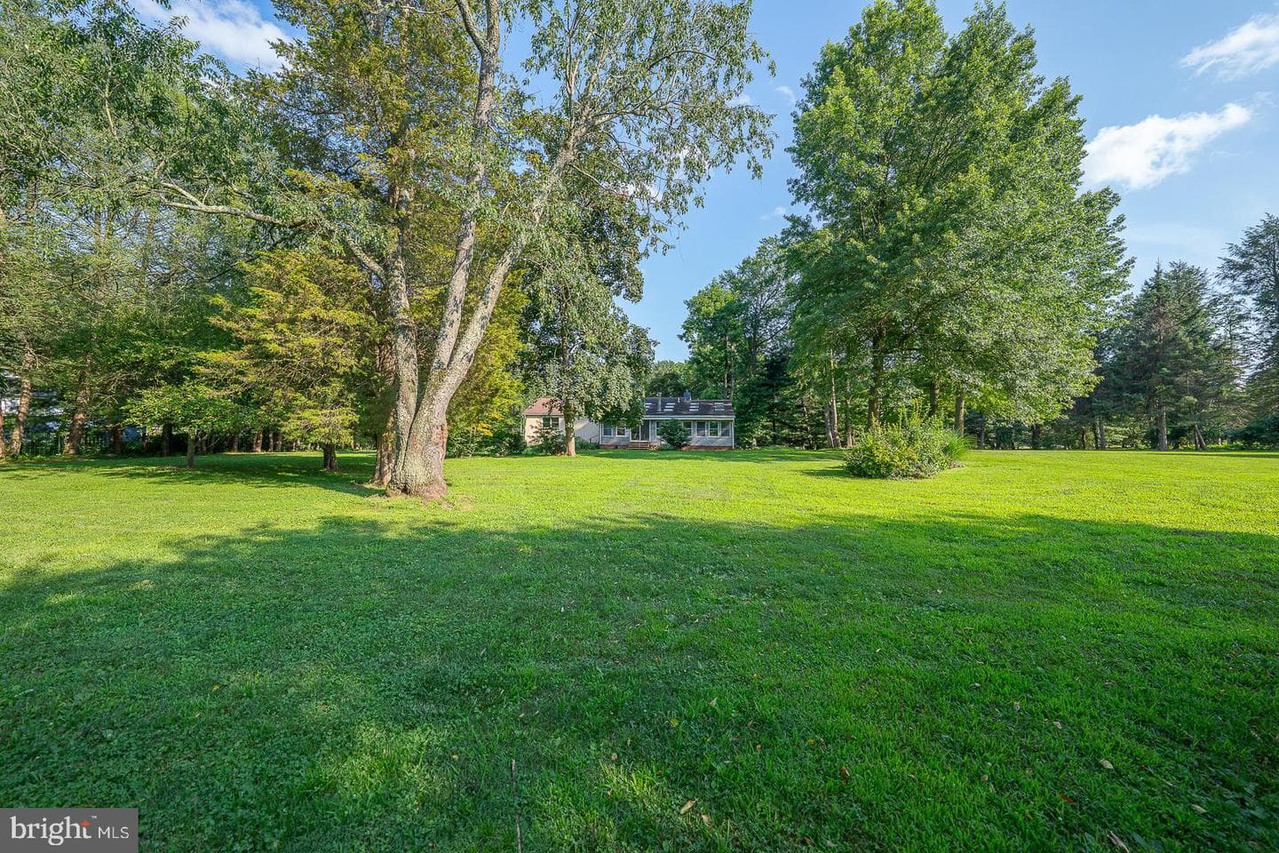 1285 Gradyville Road photo 4