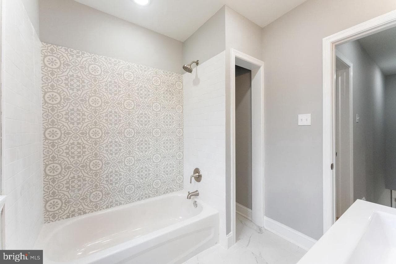 1305 Longacre Boulevard N photo 13