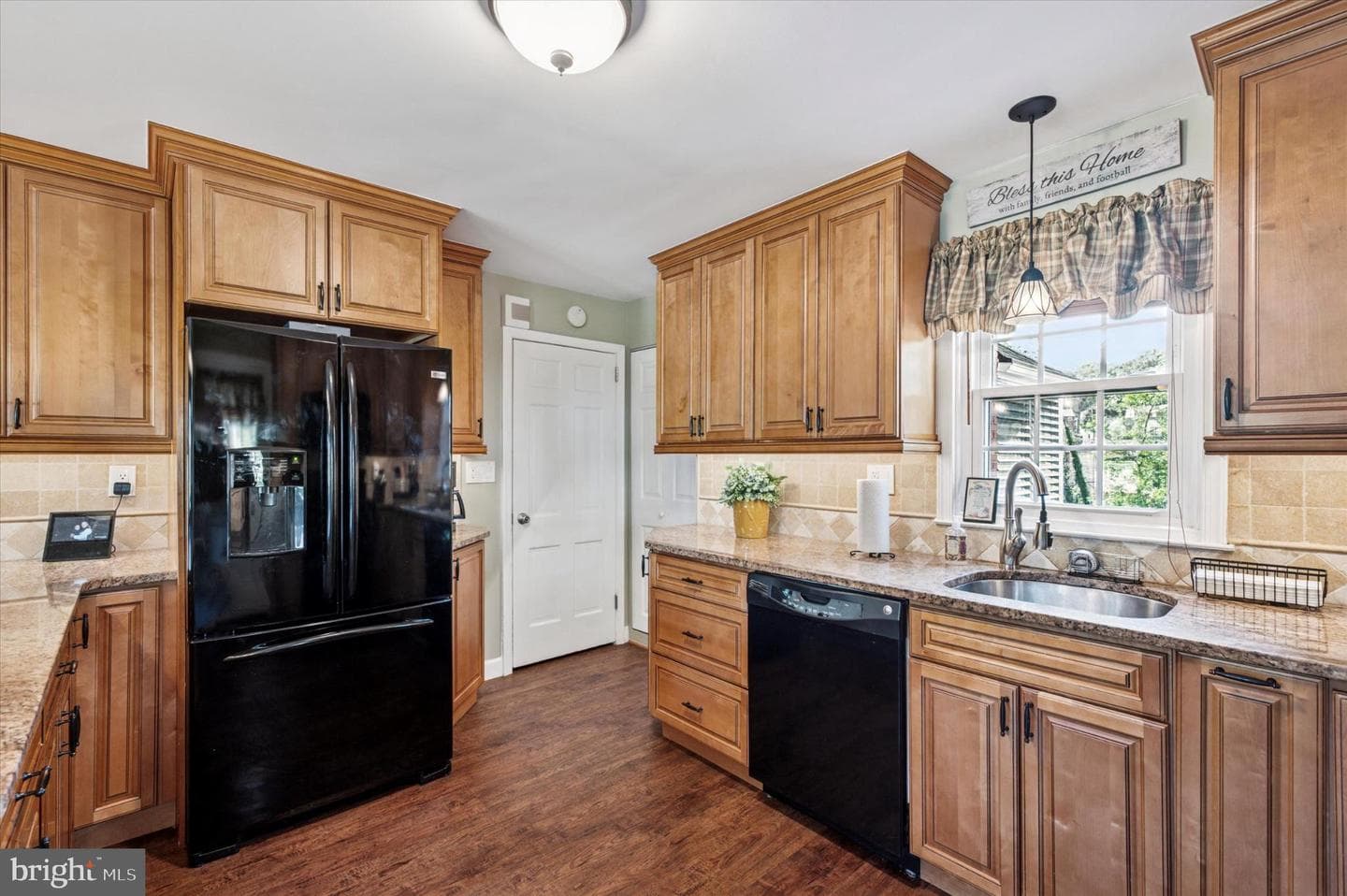 1080 West Avenue photo 13