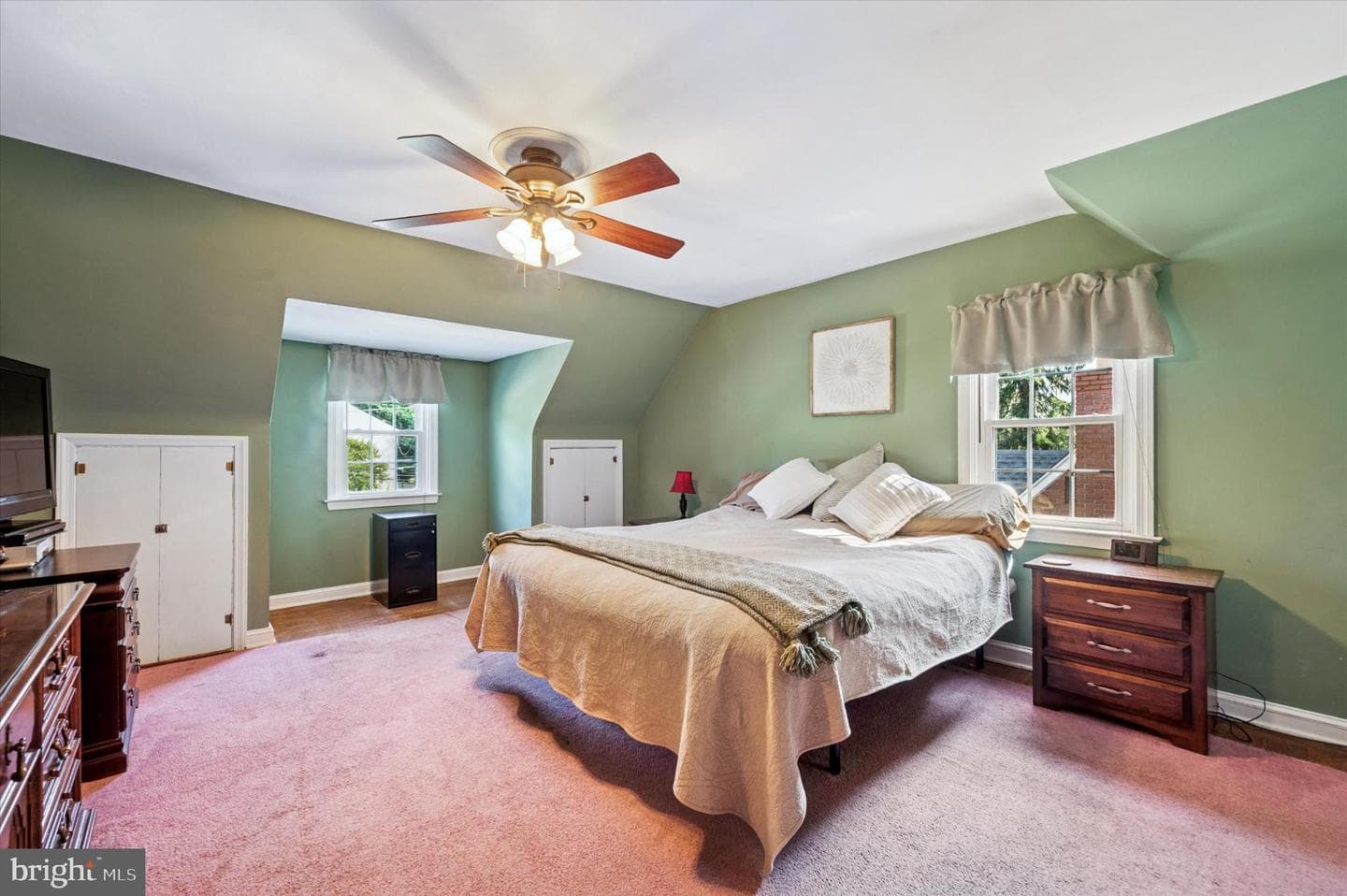 1080 West Avenue photo 22