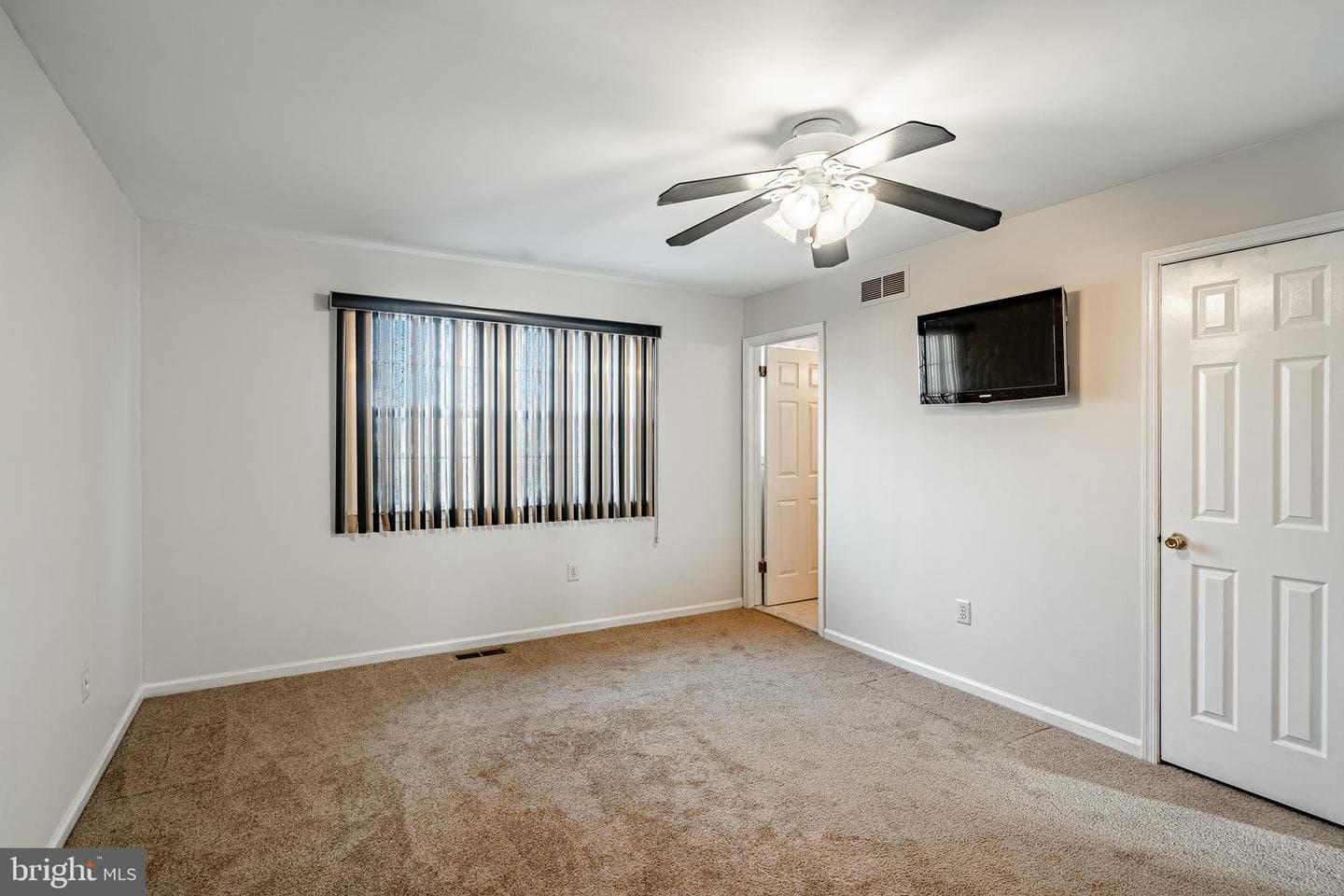 421 E Eagle Road photo 18