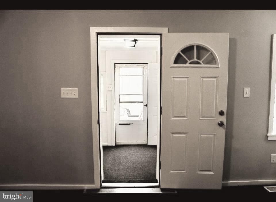 1106 Sterling Avenue photo 3
