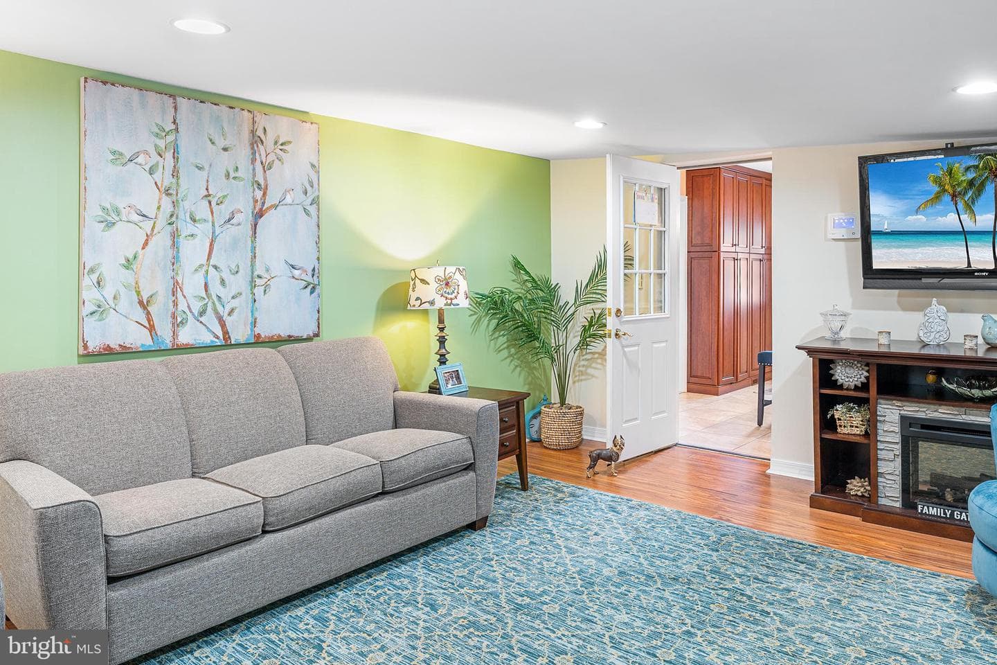 304 Russell Street photo 11