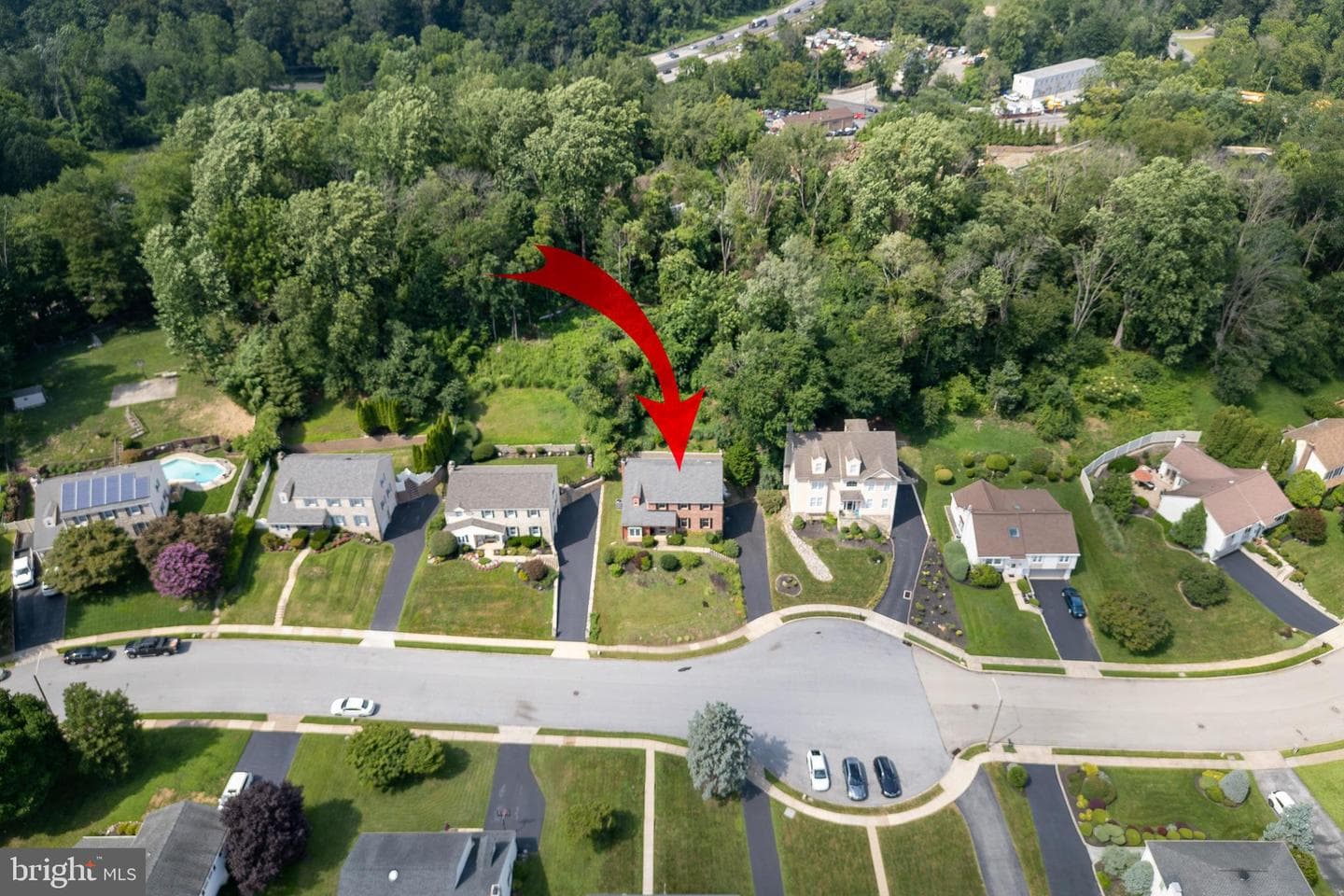 440 Ridge Lane photo 4