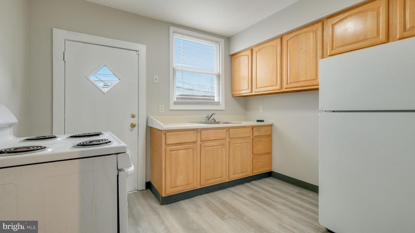 1128 Green Street photo 10