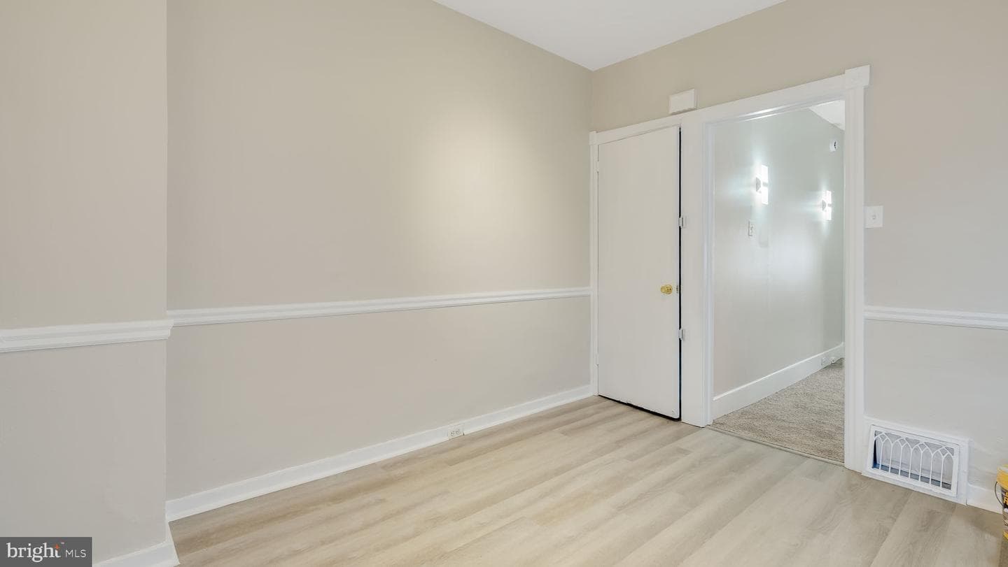 1128 Green Street photo 13