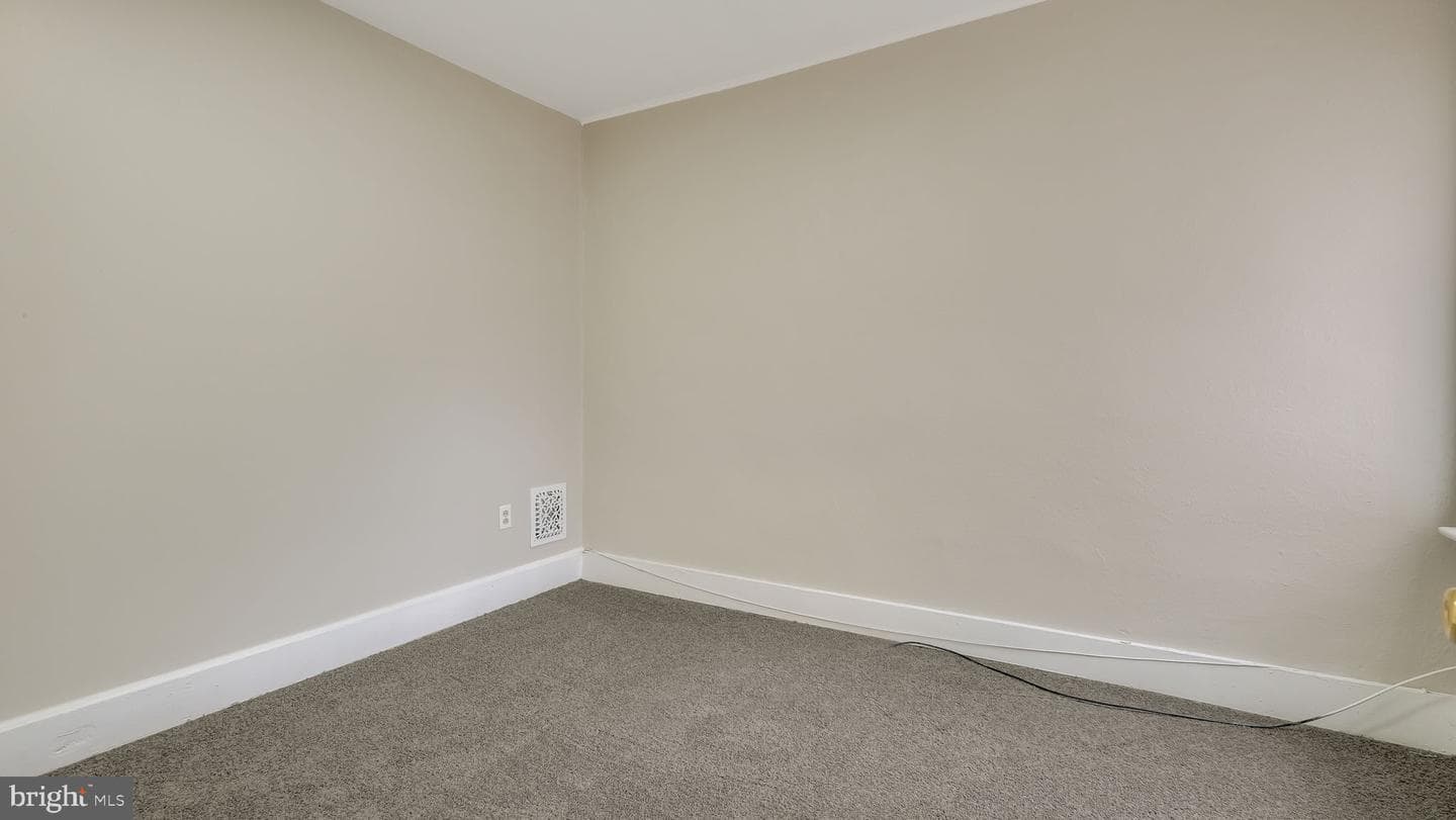 1128 Green Street photo 19