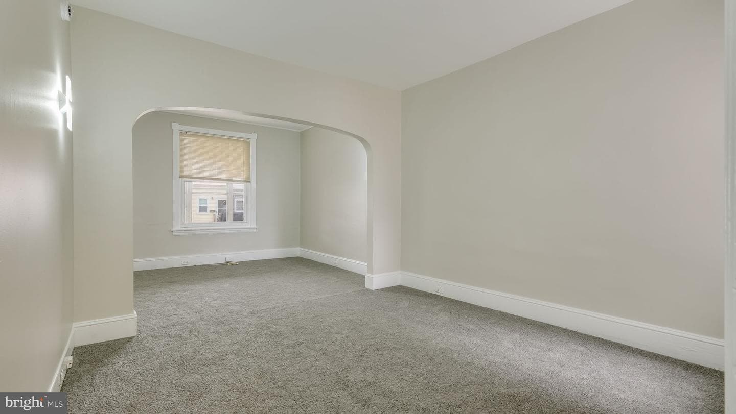 1128 Green Street photo 4